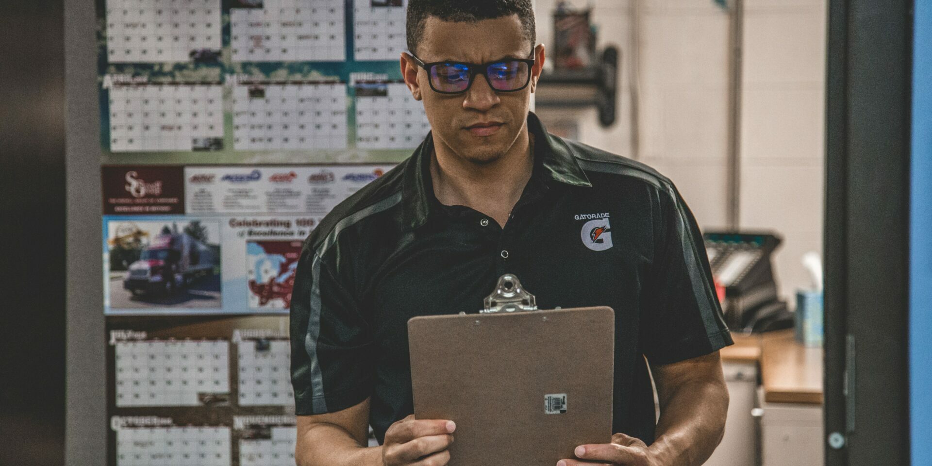 adult-agenda-black-1543924 Horaires atypiques